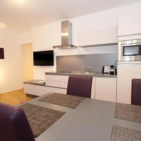 Cozy Near Area In * אייזנרץ