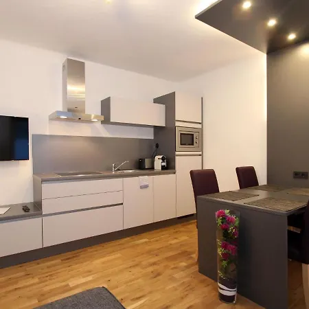Cozy Near Area In אייזנרץ