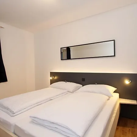 Cozy Near Area In דירה אייזנרץ